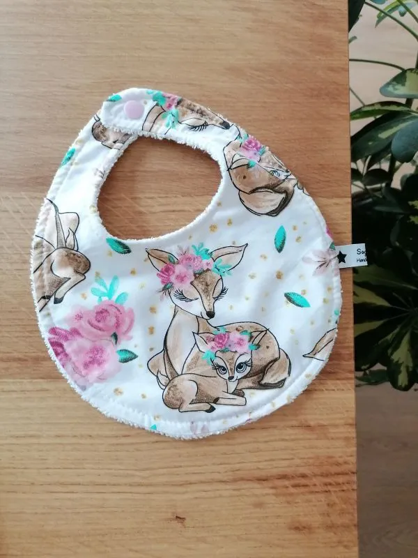 Bavaglia in cotone cerbiatti e fiori