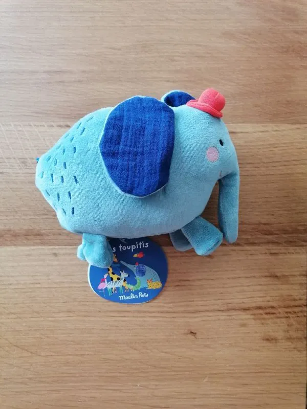 Peluche sonaglino elefante con cappello