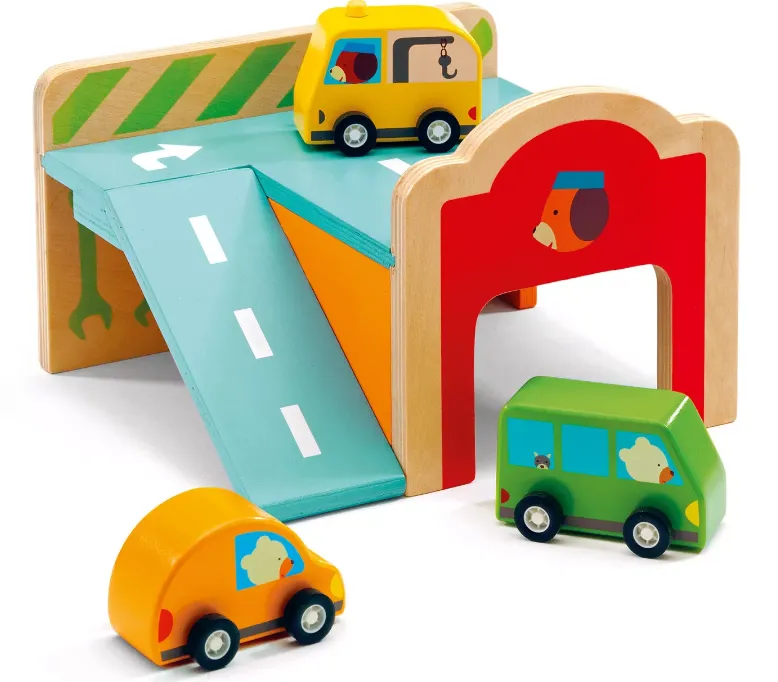 Mini garage in legno con personaggi
