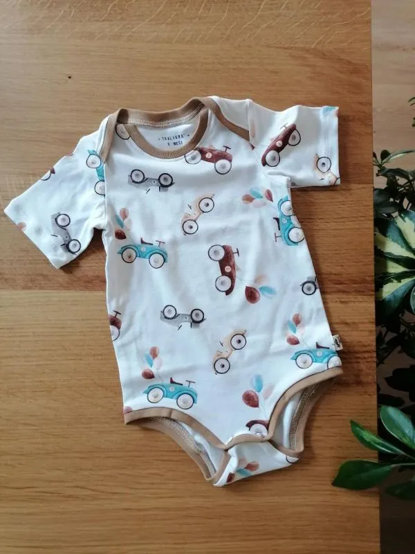 Body taglia 6 mesi - fantasia Macchinine vintage
