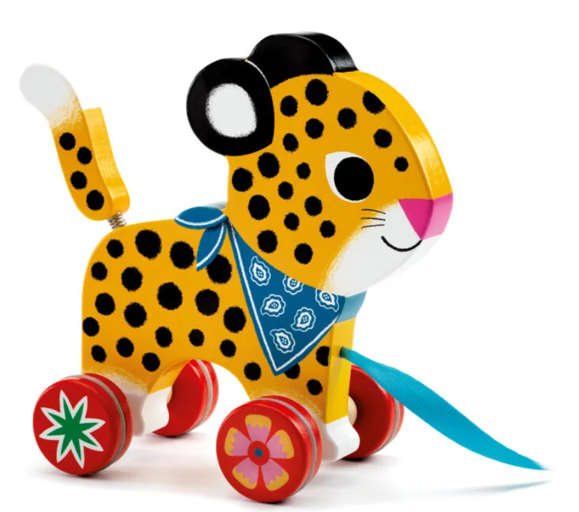 Greta, leopardo gioco da traino