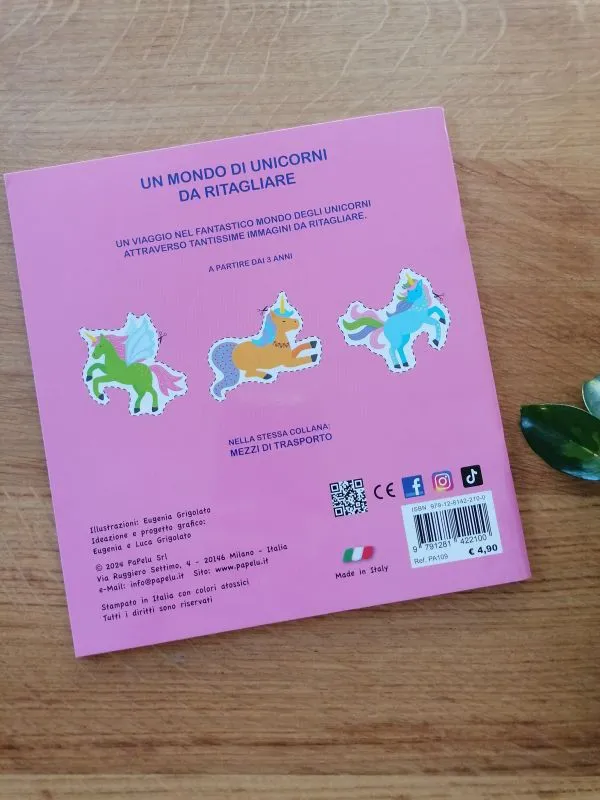 Un mondo di unicorni da ritagliare - Papelu