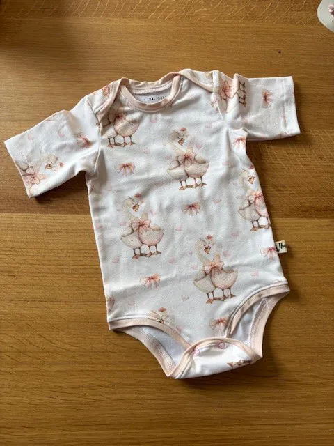 Body taglia 6 mesi - Cigno