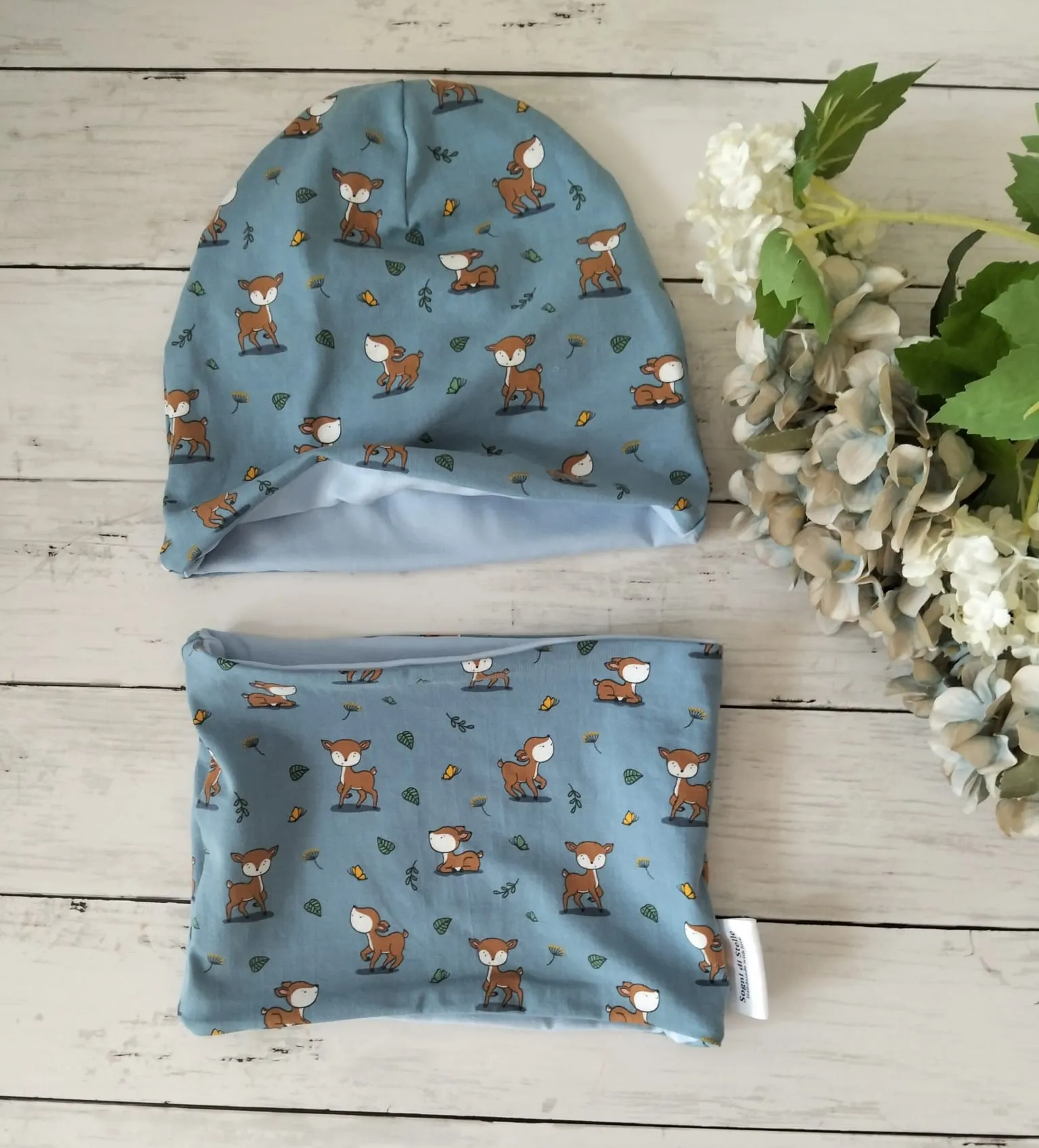 Set cappellino e scaldacollo CERBIATTI