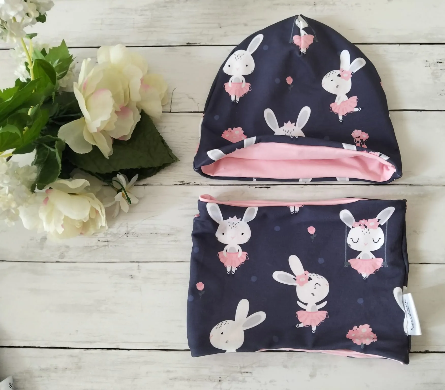 Set cappellino e scaldacollo CONIGLIETTE